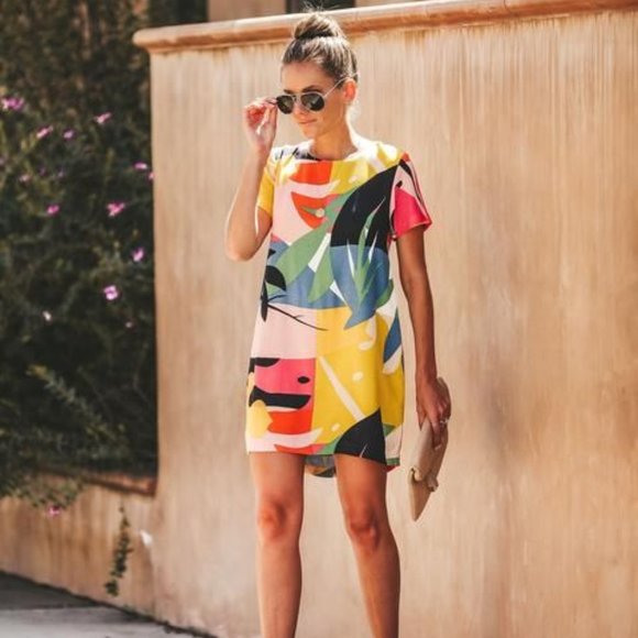 Anthropologie Dresses & Skirts - Vici Warhol Printed Shift Dress